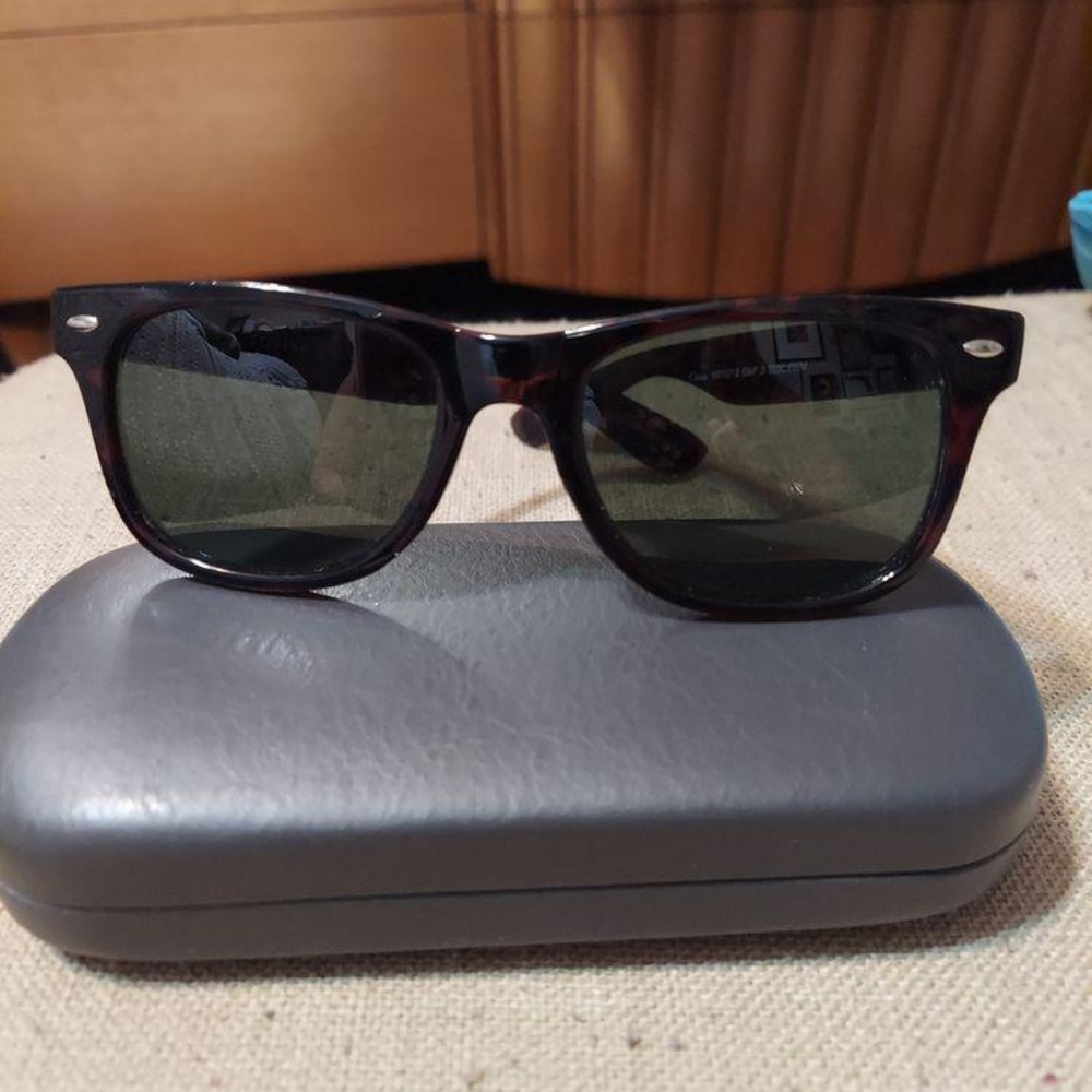 Foster Grant Sunglasses